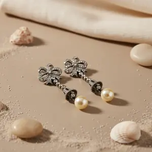 Pendientes Largos de Perlas Plateadas Vintage para Mujer, Chapados en Oro de 18K, Piedra Principal de Oro Blanco, Diseño de Flor Esmeralda - Product Image 1