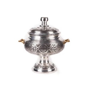 Plat de service en cuivre écologique avantageux avec poignées et boutons en laiton pour un usage domestique et hôtelier - Product Image 6