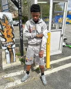 Ensemble de vêtements de sport brodés à fermeture éclair personnalisés Sweat à capuche et short en nylon neutre avec patchwork brodé pour hommes Survêtement unisexe - Product Image 1