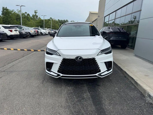 Vehículo SUV RX 500h F-SPORT 2023 Usado en Venta - Product Image 5