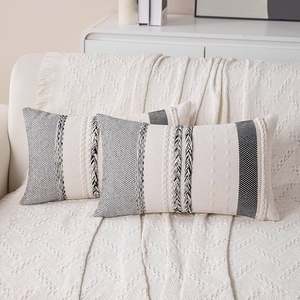 Hermosa funda de almohada de algodón bordada, funda de cojín de diseño para decoración del hogar, indio decorativo con pompón redondo de 16x16 pulgadas - Product Image 5