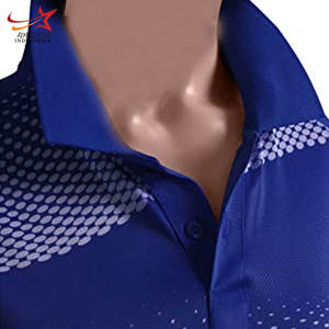 T-shirt à manches longues, coupe régulière, décontracté et élégant pour hommes, à séchage rapide et écologique, avec design personnalisé pour les vêtements de sport du Nouvel An - Product Image 4