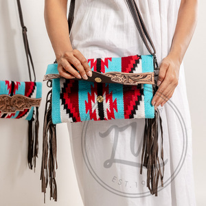 Sac à bandoulière à franges multicolores en cuir aztèque véritable usiné de style occidental Sac à main de couverture de selle usiné nouvelle arrivée vente chaude - Product Image 5