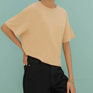 Camiseta de Bambú para Mujer al por Mayor, de Alta Calidad, OEM, Cuello Redondo, Manga Corta, Estilo Casual, Color Piel, Color Sólido - Product Image 2