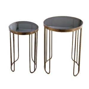 Mesa de centro de metal antiguo sostenible hecha a mano con tapa de cristal para centro de sofá y uso en hotel con mesa de centro - Product Image 6