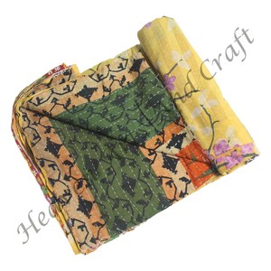 Manta Navideña, Cubrecama de Algodón Fino, Colcha 100% Hecha a Mano, Estilo Indio Vintage Kantha, Reversible, Cosida a Mano - Product Image 3