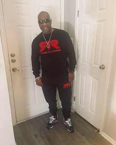 Survêtement Homme Personnalisé 2026 – Ensemble Jogging Brodé Effet Vieilli avec Pantalon Empilé et Sweat à Capuche Personnalisé - Product Image 1