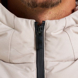 Chaqueta Acolchada - Diseño Elegante y Funcional, Cuello Alto, Aislamiento Térmico Frontal, Puños Elásticos, Bolsillos Dobles, Tiradores de Cremallera Duraderos - Product Image 3