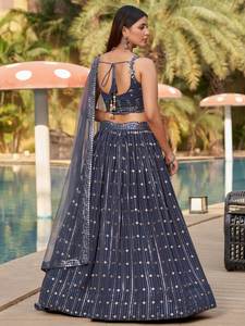 Conjunto de Lehenga Gris Medianoche con Trabajo de Espejo, Blusa de Georgette, Dupatta de Malla, Poliéster, para Vestir en Fiestas Nocturnas, Estilo Bollywood - Product Image 3