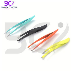 Ensemble de pinces tout-en-un en acier inoxydable avec pointe inclinée pour la mise en forme des sourcils et l'épilation des poils incarnés - Product Image 2