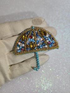 Porte-clés lumineux brodé à la main avec des perles de graines, design estival, écologique, durable, imperméable, alliage, logo personnalisé, OEM acceptable - Product Image 2