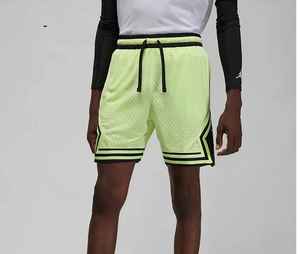 Shorts en maille à cordon de serrage avec logo personnalisé, 100% polyester, maille épaisse et lourde, shorts de sport pour hommes, shorts de basket-ball, meilleur short tendance - Product Image 6
