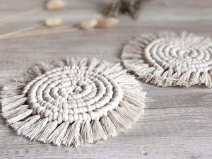 Ensemble de sous-verres à thé en macramé fait à la main de haute qualité 4 pièces avec cordon 100% coton Meilleur coton en macramé de qualité supérieure - Product Image 4