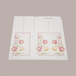 Ensemble cadeau de Pâques exquis de 10 pièces - Porte-doux en carton laminé 330x250x350 mm avec poignée intégrée et impression numérique - Product Image 4