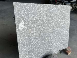 Dalle de granit à flamme noire flambée de haute qualité comptoirs de cuisine indiens modernes blocs de carreaux d'escaliers polis disponibles - Product Image 5