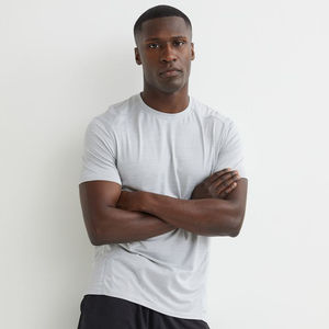 T-shirts à col rond en trois mélanges à manches courtes Vente en gros - Product Image 1