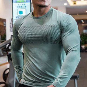 ชุดออกกำลังกายสำหรับผู้ชายผ้าใส่สบายดีไซน์ทันสมัยเหมาะสำหรับใช้ในยิมออกกำลังกายกลางแจ้งหรือใช้ในชีวิตประจำวัน - Product Image 5