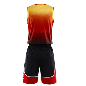 Service OEM Ensemble d'uniformes de basket-ball personnalisés Vêtements de sport d'équipe antibactériens respirants de grande taille unisexe Tissu à séchage rapide sublimé - Product Image 3
