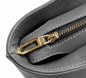 High Quality Large Capacity Genuine Leather <b>Tote</b> <b>Bag</b> <b>for</b> <b>Women</b> Zipper Customizable Fashion Design Daily Travel - Product Image 2