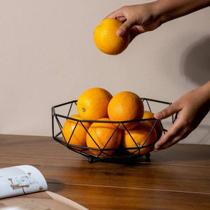 Cesta de almacenamiento de frutas de hierro de diseño moderno más vendida, tamaño personalizado, cesta de almacenamiento decorativa de Mesa para el hogar, decoración de Hotel recubierta de negro - Product Image 5