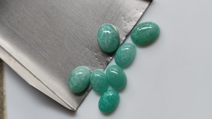 Vente en gros Lot de cabochon lisse de pierres précieuses vertes 6x8mm à dos plat en amazonite naturelle avec bijoux en vrac à des prix compétitifs - Product Image 4