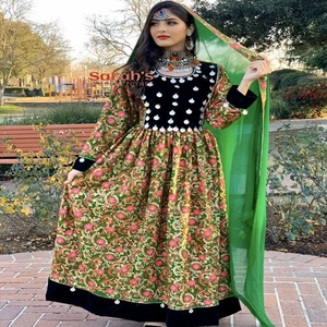 Prix de gros Robe afghane pour dames meilleure qualité Afghani KUCHI Robes pour femmes avec broderie artisanale et ceinture - Product Image 1