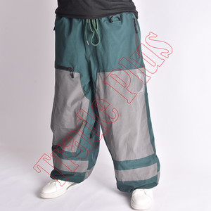 Pantalons de snowboard imperméables bicolores les plus vendus avec poches zippées, rangement cargo, taille à cordon et bas élastique - Product Image 1