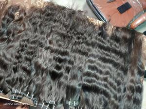 Fournisseur en gros de cheveux humains vierges indiens non traités d'origine indienne, extensions de cheveux naturels ondulés Remy - Product Image 3