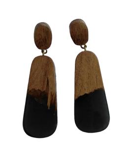 ต่างหูไม้เรซิ่นสีดำเครื่องประดับอินเดียที่ดีที่สุดสำหรับผู้หญิงของขวัญงานปาร์ตี้สีขาวอินเทรนด์ - Product Image 1