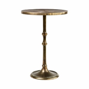 Table basse rectangulaire moderne en aluminium argenté avec base en métal Aswan International MT-818 - Product Image 4