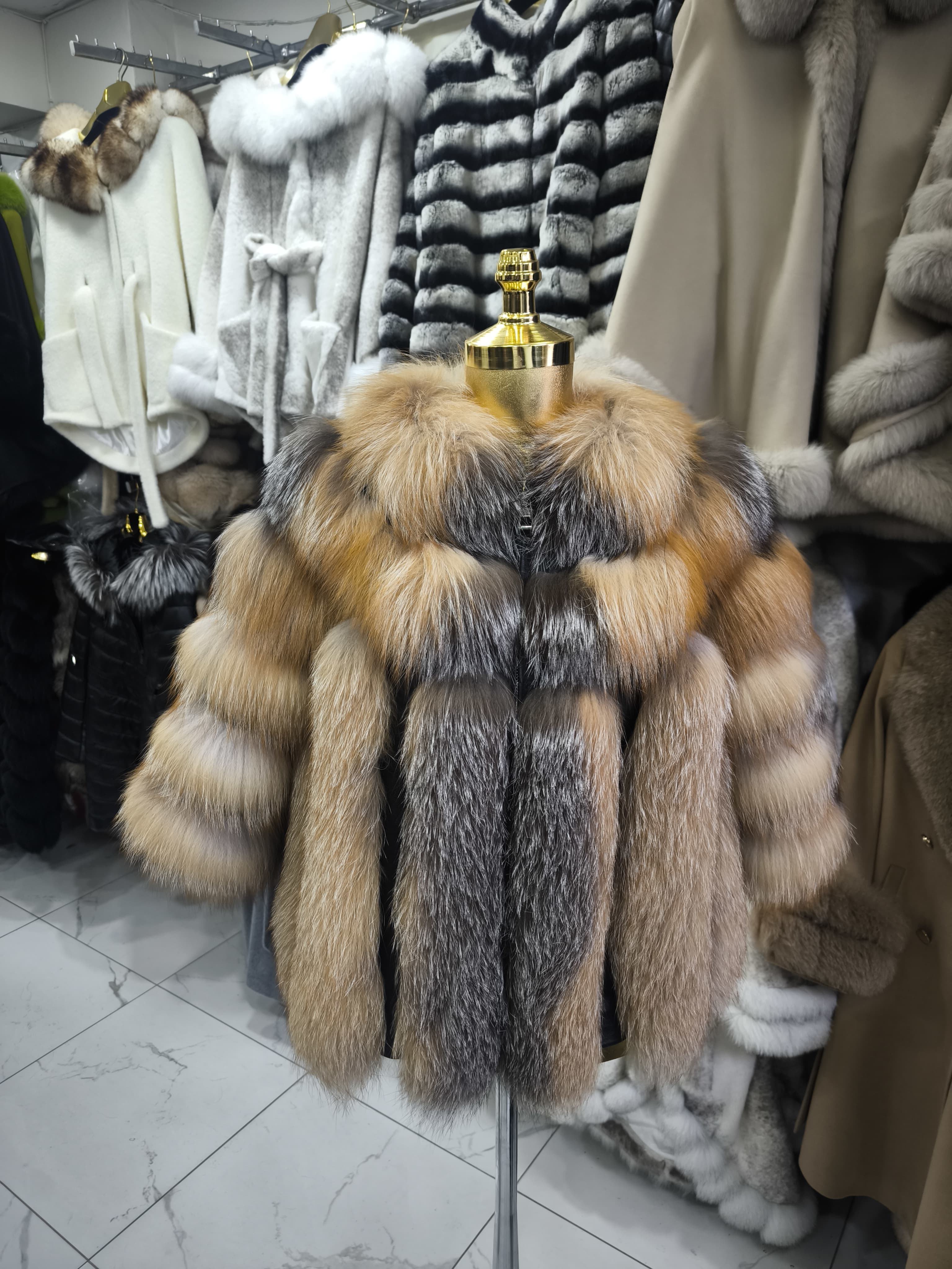 สีน้ำตาล