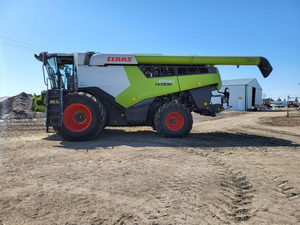 Cosechadora de Alto Rendimiento en Oferta, 1138HP, Lista para Envío Mundial, Cosechadora Combinada Claas LEXION 8700 en Venta - Product Image 4