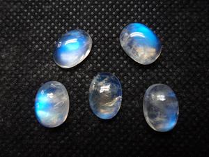 พลอยมูนสโตนสีรุ้งธรรมชาติ รูปทรงรีเรียบ คุณภาพสูง ได้รับการรับรอง สำหรับทำเครื่องประดับ - Product Image 2