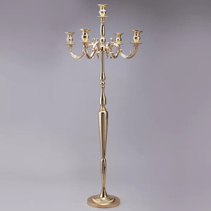 Candélabre décoratif moderne en métal fini argent pour la décoration intérieure du salon de la fête de mariage - Product Image 5