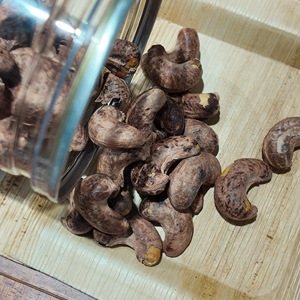 Nueces de Anacardo Orgánicas Africanas W180 Tostadas con Sal, Calidad Premium, 100% Naturales, con OEM/ODM Disponible - Product Image 1