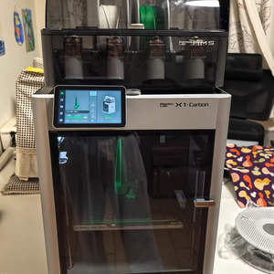 Impresora 3D Industrial X1-Carbon Combo de Alta Productividad y Automatización, 5 Años de Garantía, Nivelación Automática, FDM para Laboratorio - Product Image 1