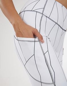 กางเกงโยคะเอวสูงของผู้หญิงกางเกงออกกำลังกายแบบแห้งเร็วระบายอากาศได้ดีลายพื้นยืดหยุ่นสำหรับวิ่ง - Product Image 6