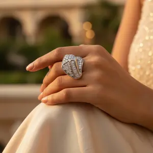 Anillo Romántico de Plata 925 con Circonita Cúbica con Corte Esmeralda Geométrico y Baño de Rodio para Regalo de Compromiso para Mujer - Product Image 2