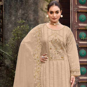 Ensemble élégant en organza brodé Shalwar Kameez Khatli lourd travail Dupatta doux Viscose Santoon bas pour adultes vêtements indiens - Product Image 1