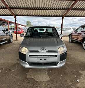 Furgoneta Toyota Probox Usada 2017-05 1496 cc Pantalla Estrellada Nuevo Stock Disponible - Product Image 1