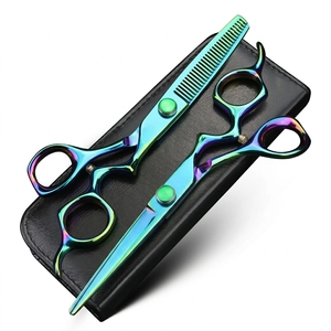 Fabricant professionnel de ciseaux de coiffure pour droitiers, lames en acier inoxydable 4Cr13 ultra-affûtées, poignées ergonomiques de taille moyenne, personnalisables - Product Image 4