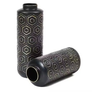 Elegante jarrón negro con diseño dorado, elegante jarrón de metal, decoración de lujo para el hogar, pieza llamativa perfecta para sala de estar y oficina - Product Image 5
