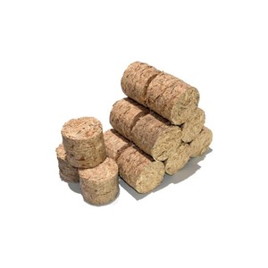 Briquettes de bois à vendre avec livraison rapide, combustible de chauffage fiable et écologique pour une utilisation en intérieur et en extérieur - Product Image 3