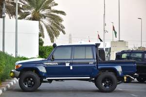 Camioneta TOYOTA LC - Product Image 3