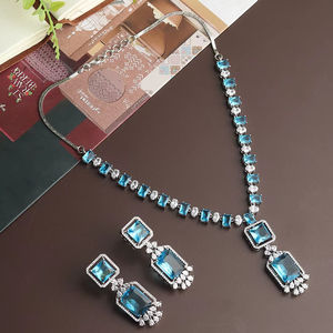 Hermoso juego de collares publicitarios para bodas y ocasiones festivas disponibles a precios asequibles - Product Image 1