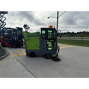 Balayeuse de rue intelligente à énergie nouvelle 2025 YX-G22D, applicable aux exploitations agricoles, avec composants essentiels : moteur, pompe, engrenage - Product Image 3