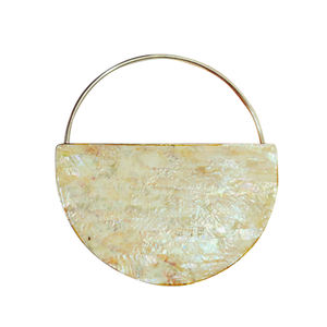 Bolso de mano de noche de lujo artesanal, epítome de elegancia del diseñador con piedras de cristal, latón y nácar - Product Image 5