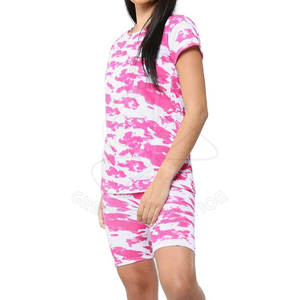 Conjuntos de camiseta y pantalones cortos de Pekín de manga corta personalizados para mujer para la decoración de agujeros únicos de moda de verano caliente - Product Image 2