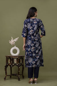 Conjunto Kurti de tela Vaticana de mujer de calidad premium Chanderi Zari Digital impreso Dupatta trabajo manual de tres piezas - Product Image 4