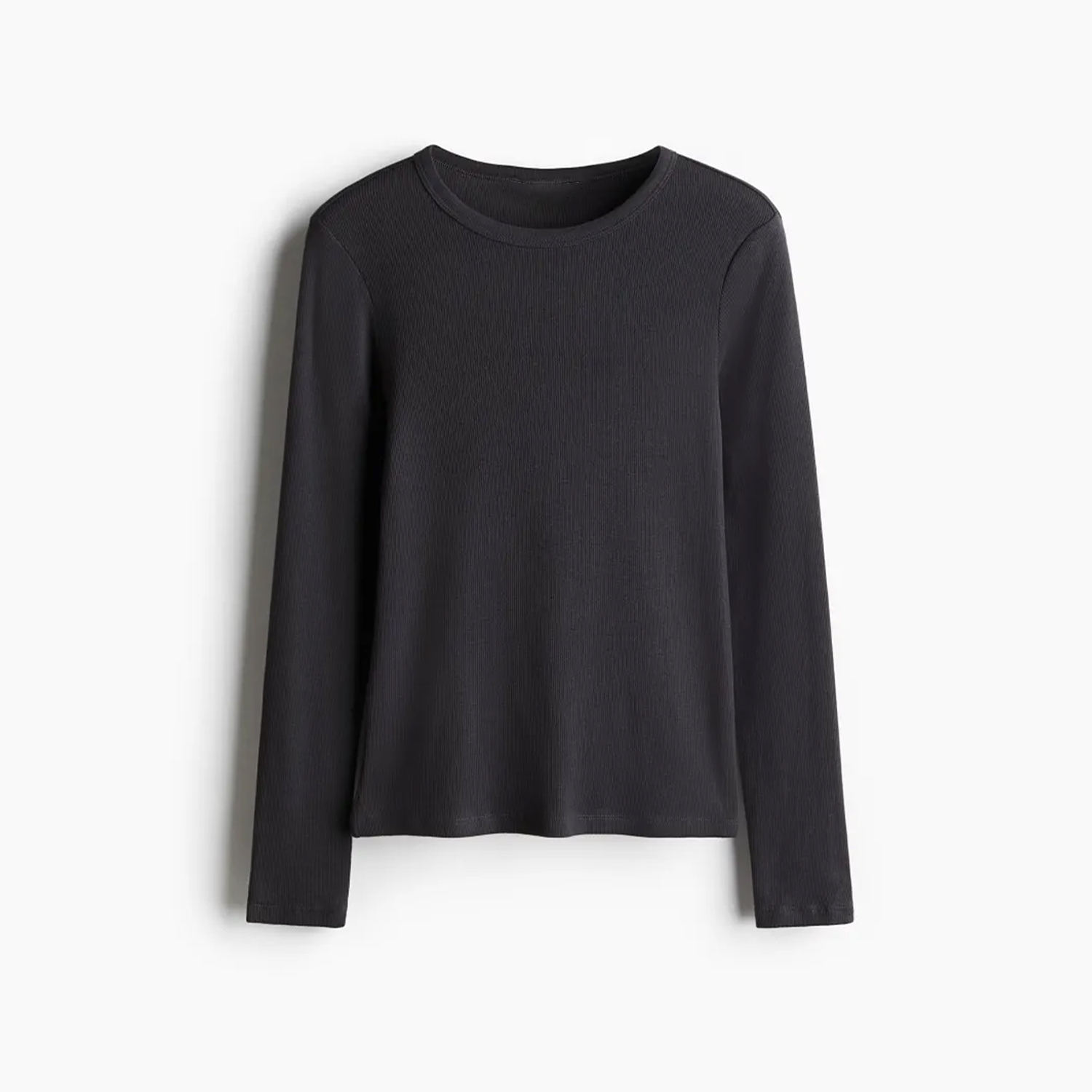 สีเทาเข้ม